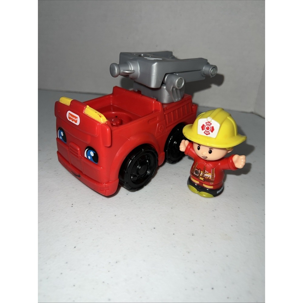 Fisher Price Little People To The Rescue‎ Fire Truck With Firefighter Figure